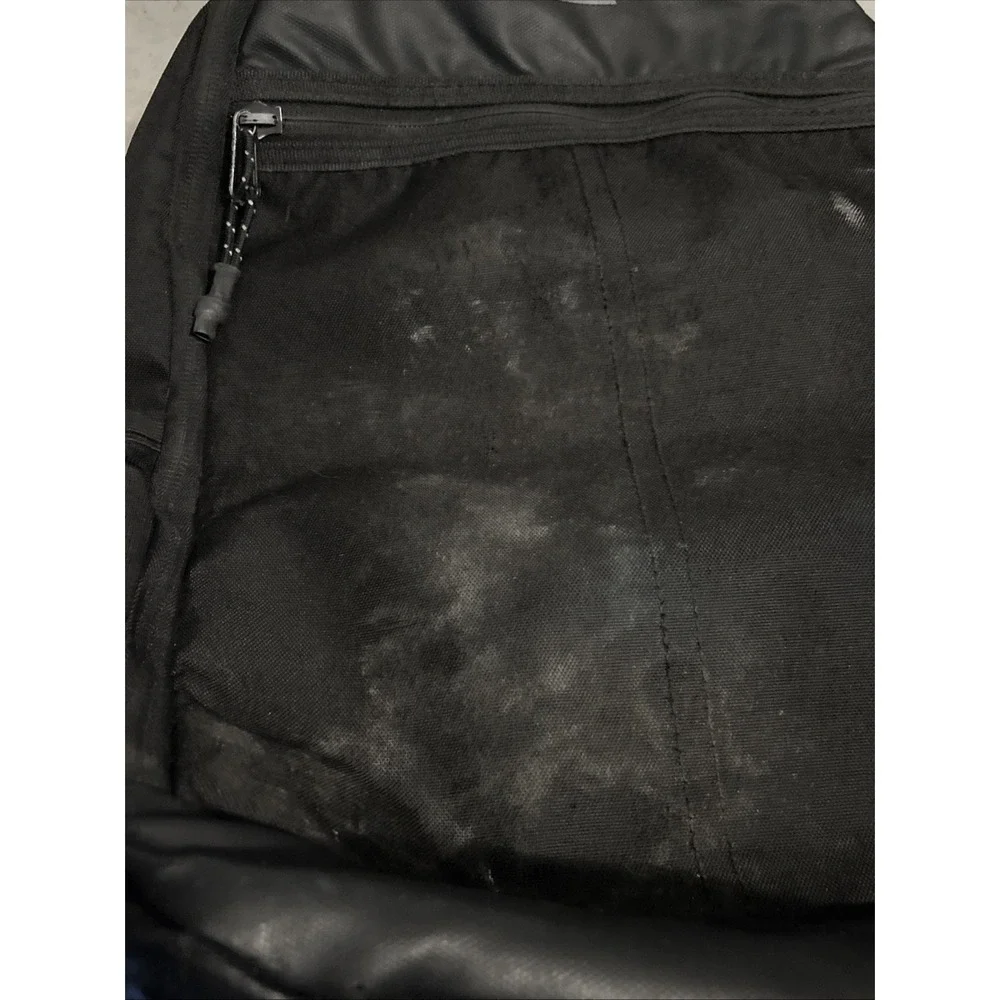 Quiksilver Utility Skate Backpack Black Mens Board Straps 17in Bag